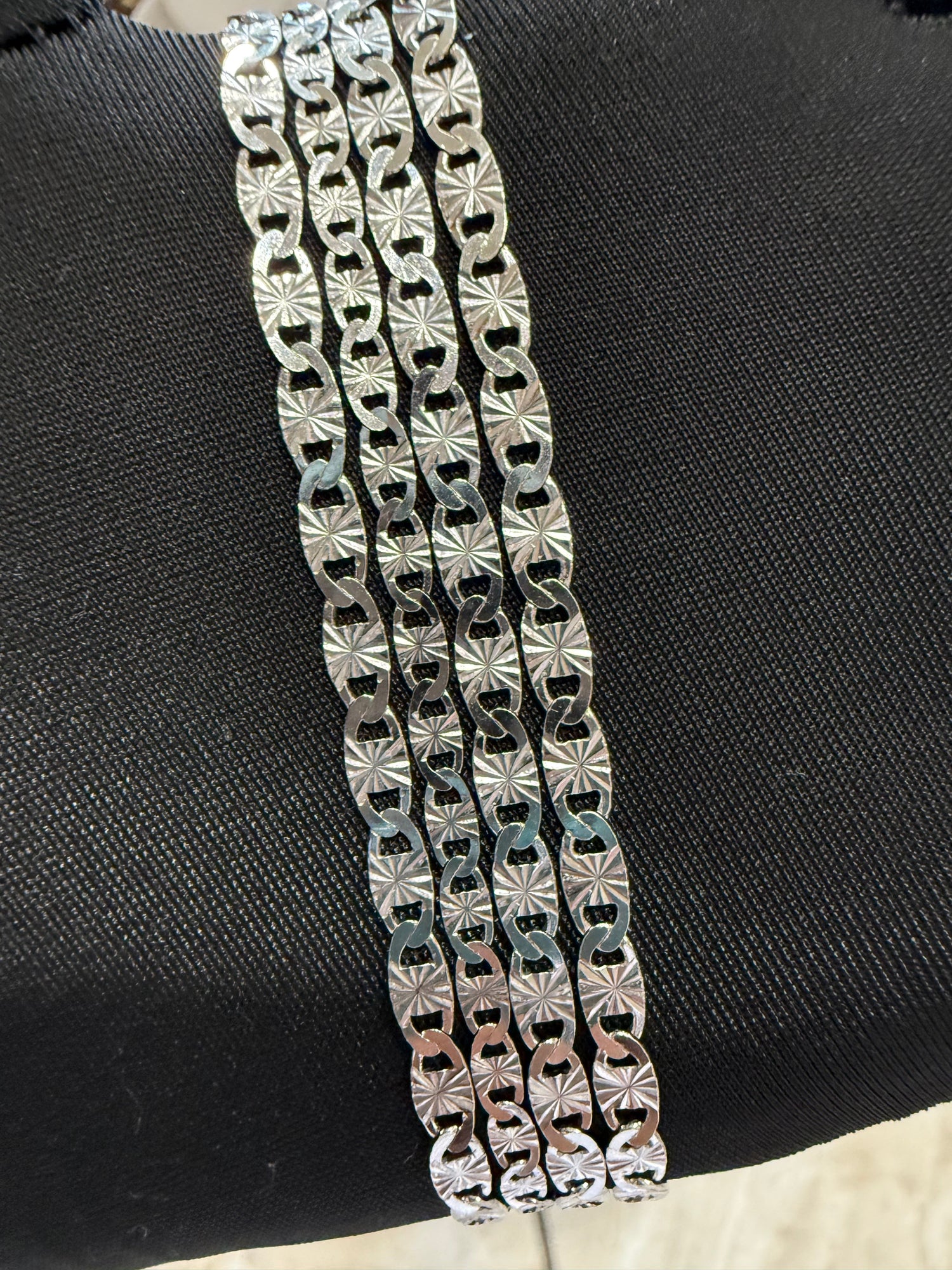 Jewely