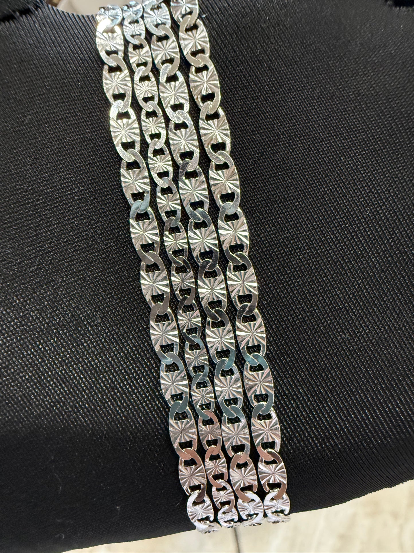 Valentino Chain with Rhodium